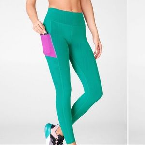 NWT High-Waisted SculptKnit® Pocket Legging Dark jade/Fiesta S